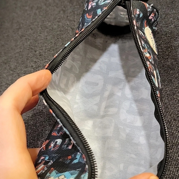 Roxy Multicolor Zip Up Pencil Case Handle - Picture 4 of 6